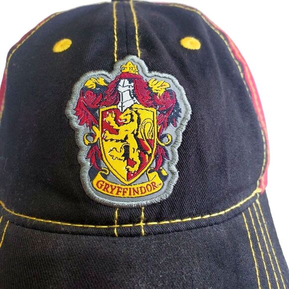 Harry Potter Gryffindor Patch Cap Hat Red Black Snapback Universal Studios - Picture 3 of 10